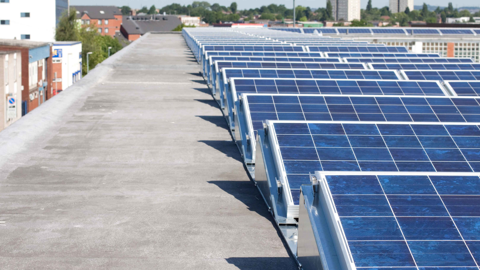 A Guide To Commercial Solar Panel Incentives In Canada 2024 - mySolar
